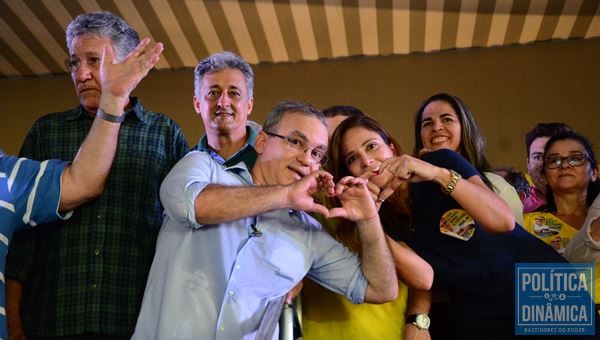 Firmino e a esposa, Lucy Silveira, declaram amor à Teresina (Foto: JAilson Soars/PoliticaDinamica.com)