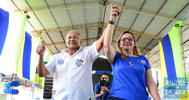 A coronel Júlia Beatriz é quem está colocando um pouco de ordem na campanha do Dr. Pessoa (foto: Jailson Soares | PoliticaDinamica.com)