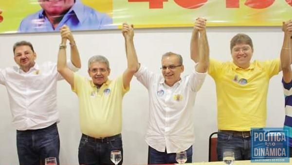 Lideranças do PSB demonstram união com Firmino (Foto: Ascom)