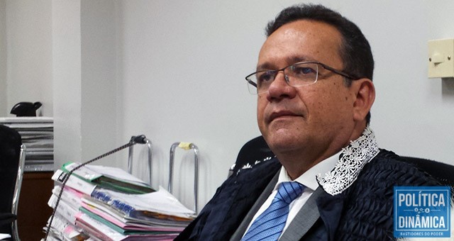 Desembargador reconheceu competência do TCE para julgar a licitação da Agespisa (Foto: Jailson Soares/PoliticaDinamica.com)