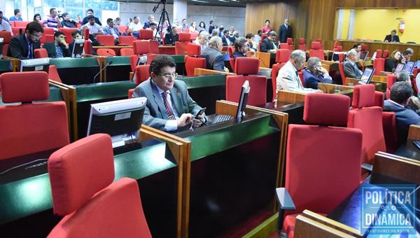 Deputados recebem texto da LDO 2018 e governo define prioridades (Foto:JailsonSoares/PoliticaDinamcia.com)
