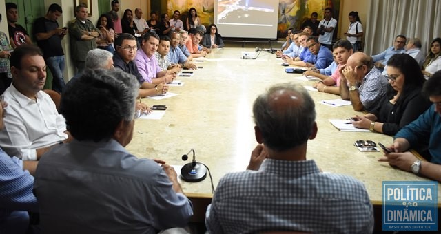 Reunião teve a presença de 24 vereadores (Foto: Jailson Soares/PoliticaDinamica.com)