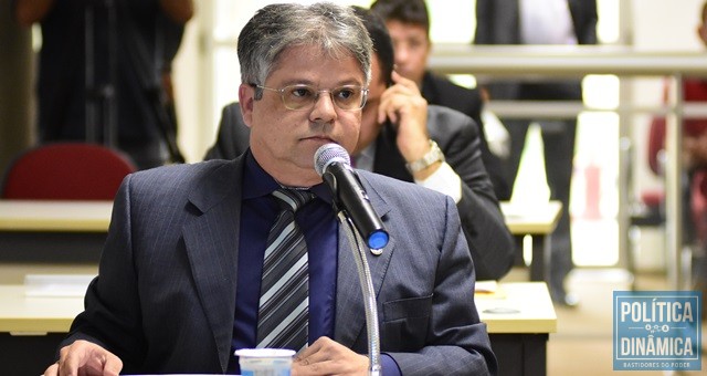 Gustavo Neiva quer que governo dê exemplo (Foto: Jailson Soares/PoliticaDinamica.com)