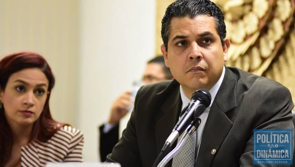 Juiz Heliomar Rios afirma que o estado perde milhões por falta da regularização fundiária (Foto:JailsonSoares/PoliticaDinamica.com) 