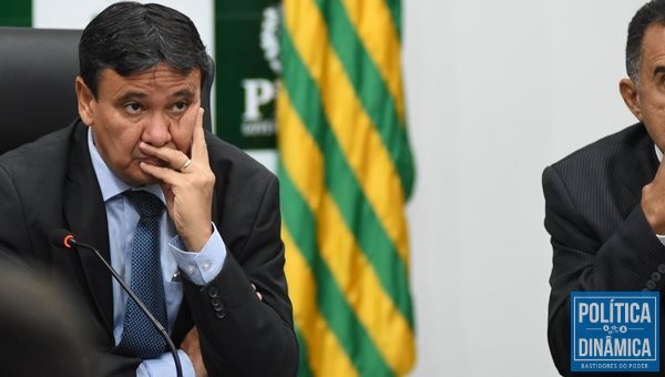Governador anuncia lei de reajuste salarial em meio a crise econômica (Foto:JailsonSoares/PoliticaDinamica.com)