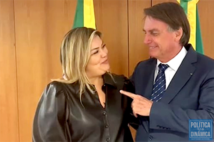 Apontando sua confiança para Samantha, que preside seu partido no Piauí, Bolsonaro pode estar garantindo uma vaga de alida na ALEPI (foto: Ascom)