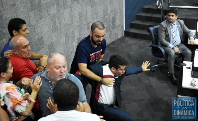 Deolindo Moura foi derrubado na Câmara (Foto: Jailson Soares/PoliticaDinamica.com)