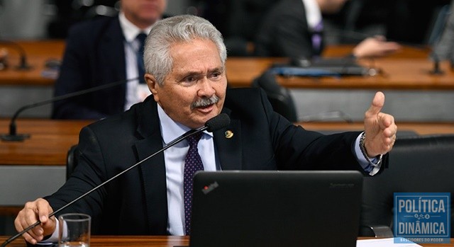 Elmano defende mais debate sobre a segurança (Foto: Edilson Rodrigues/Agência Senado)