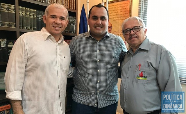 Idoneil Mesquita [à direita] com Georgiano Neto e Tiago Vasconcelos (Foto: Assessoria)