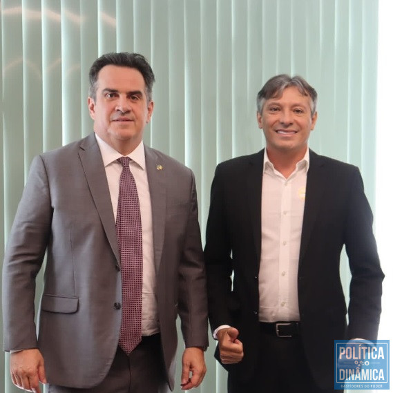 O prefeito de Valença, Marcelo Costa (de terno preto), ao lado do senador Ciro Nogueira em Brasília (foto: Reprodução | Instagram)