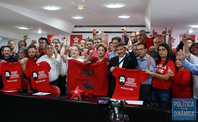 Petistas voltam a reafirmar nome de Lula para eleição (Foto: Werther Santana/Estadão)
