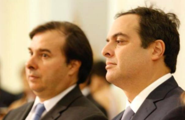 Rodrigo Maia (DEM) e Paulo Câmara (PSB) (Foto: Divulgação/Câmara dos Deputados)