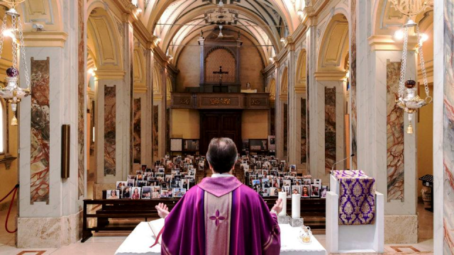 Vaticano quer padres fora da política partidária (Foto: Piero Cruciatti/AFP)
