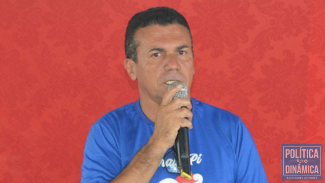 Raimundo de Sousa Santos, ex-prefeito da cidade de Currais-PI (foto: Divulgação)
