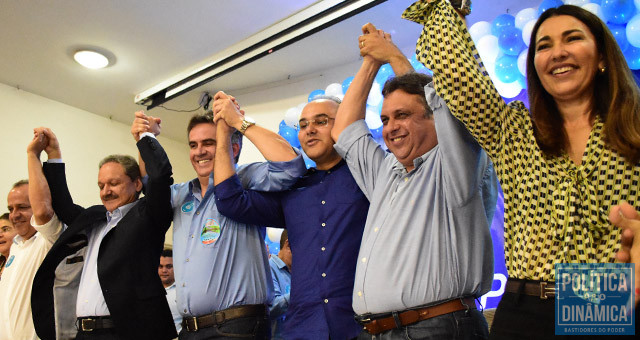 O retrato da dúvida: nessa foto, hoje, Ciro só pode contar com o deputado Júlio Arcoverde (foto: Jailson Soares | PoliticaDinamica.com)