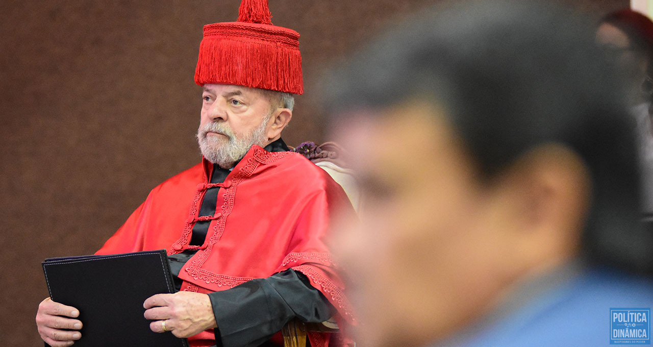 Na "faculdade" onde esse pessoal teve aula, Lula é doutor; duvidar de interesses que você não enxerga não significa que eles não existam (foto: Jailson Soares | PD)