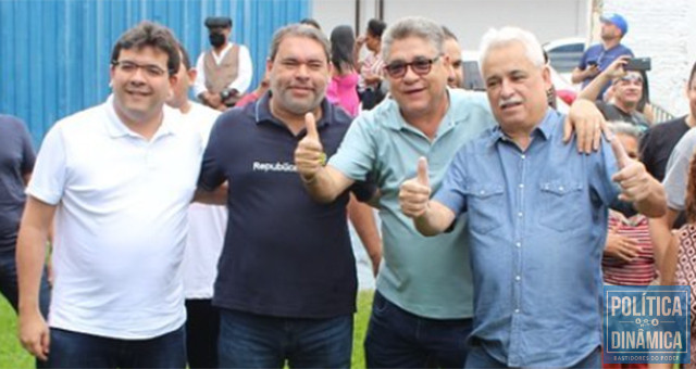 Robert com pré-candidatos governistas; vice-prefeito de Teresina está procurando um lugar nas eleições de 2022 (foto: Instagram)