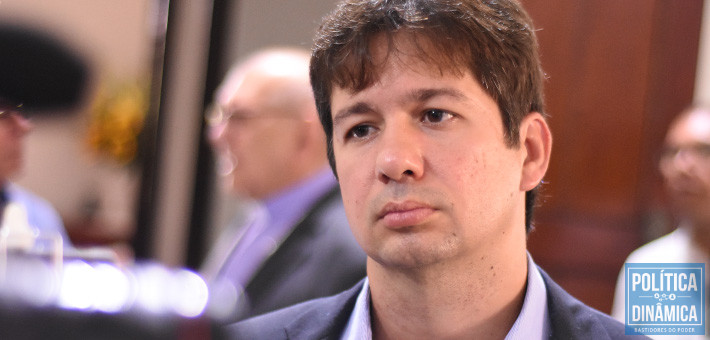 Além de perder um amigo, o delegado Samuel também tem que enfrentar as calúnias de adversários (foto: Jailson Soares | PoliticaDinamica.com)