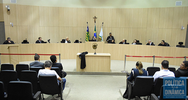 Sem especificar nomes, fonte no TCE-PI aponta que conselheiros sabem da dificuldade financeira da SERVFAZ; processos envolvendo interesses da empresa parecem sofrem algum tipo de interferência política (foto: Jailson Soares | PD)