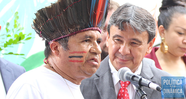 As lideranças indígenas deveriam visitar o governo no período de votação do Orçamento Geral; suplentes recebem mais em salários que povos indígenas em programas sociais (foto: Jailson Soares | PoliticaDinamica)