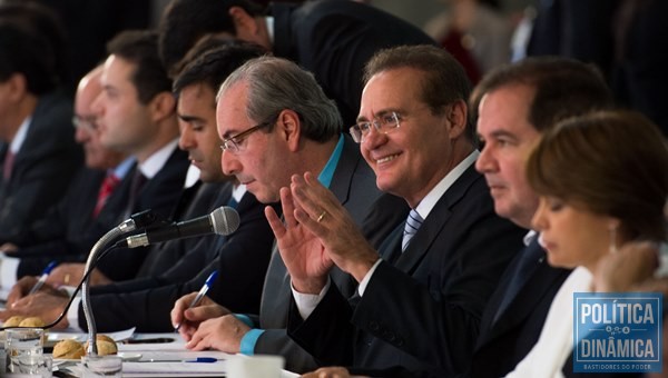 Os presidentes do Senado, Renan Calheiros (PMDB-AL), e da Câmara, Eduardo Cunha (PMDB-RJ), se reúnem com os governadores para discutir pacto federativo (Foto:Marcelo Camargo / Agência Brasil)