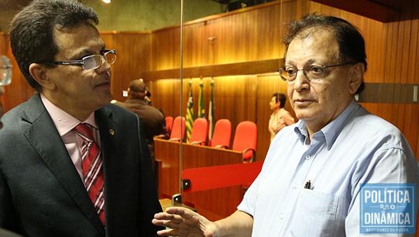 Deputado Zé Santana apoia a ação do prefeito de Castelo. Foto: Jailson Soares/Política Dinâmica