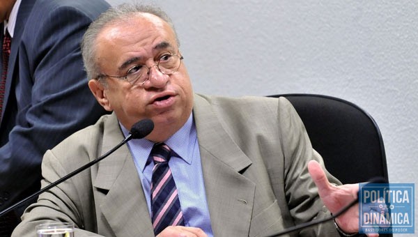 Heráclito defende Cunha. (Foto: Divulgação)