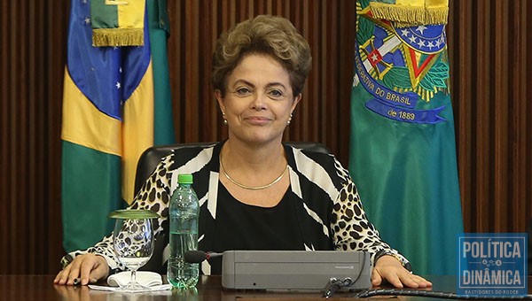 A presidente Dilma Rousseff tem dado trabalho até para a economia dos países vizinhos (foto: fotospublicas.com)