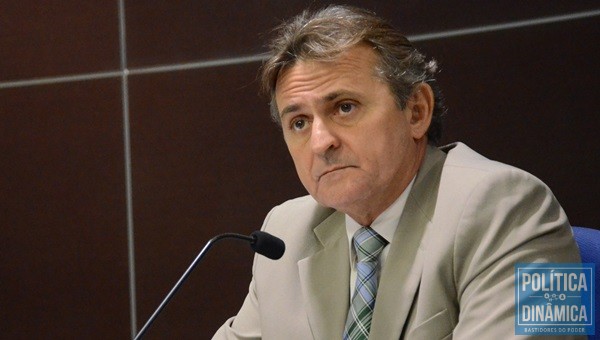 Lobão afirma que a movimentação deve ser maior este ano. 