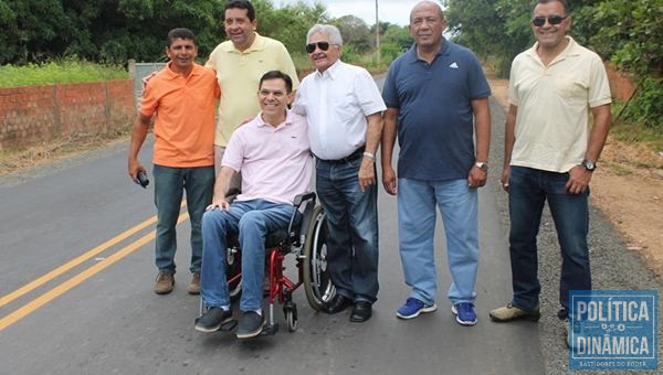 Neste final de semana, Elmano esteve com Amadeu Campos visitando comunidades da zona rural de Teresina (Foto: Ascom do senador)