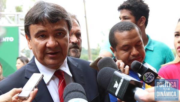 Wellington Dias comemora decisão do Supremo e saída de Cunha da Câmara (Foto: Jailson Soares/PoliticaDinamica.com)