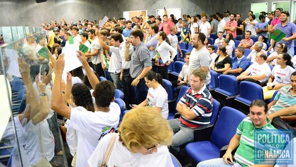 Associação dos Vaqueiros lotou o plenário da Câmara contra Teresa Britto (Foto: Jailson Soares/PoliticaDinamica.com) 