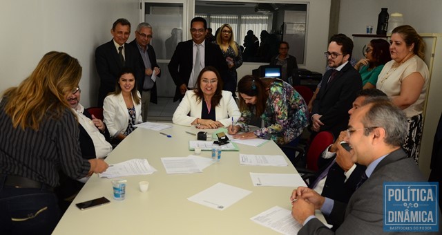 Reunião aprovou matéria que deverá ir para plenário. (Foto: Jailson Soares / PolíticaDinâmica.com)