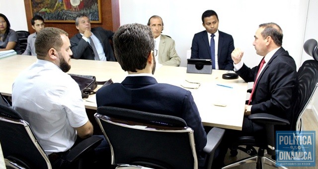 Reunião entre TJ e secretário de Saúde teve como objetivo diminuir a judicialização da saúde. (Fotos: Divulgação / TJ-PI)