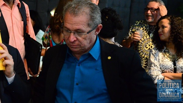 Assis Carvalho foi condenado por improbidade administrativa (Foto: Jailson Soares/PoliticaDinamica.com)