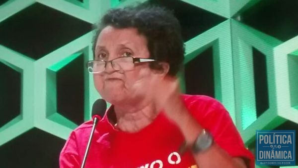 Candidata usou o debate para denunciar golpe contra Dilma (Foto: Reprodução)