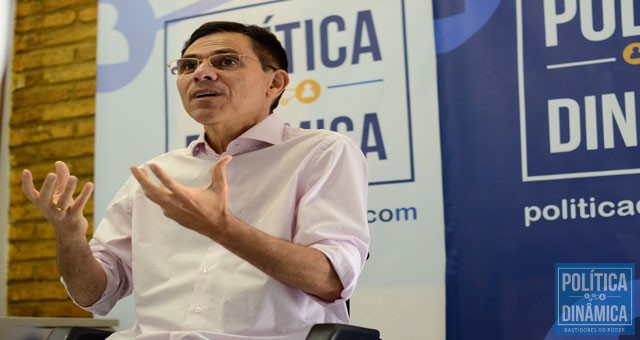 Candidato Amadeu Campos faz críticas ao prefeito Firmino Filho. Foto: Jailson Soares/PoliticaDinamica.com