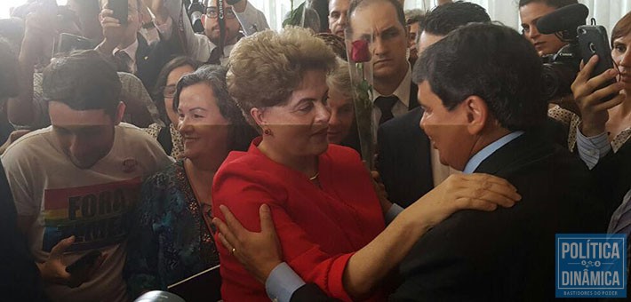Wellington Dias esteve no Palácio da Alvorada para prestar seu apoia à ex-presidente Dilma Rousseff (foto: ascom)