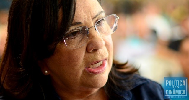 Teresina Medeiros, aliada do prefeito Firmino Filho desde a última eleição, também tem sido cobrada pelos eleitores por ter votado contra o projeto de Climatização  (Foto: Jailson Soares | PolíticaDinâmica.com)