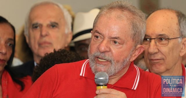 Lula enfrentará agora a Lava Jato e é réu pelos crimes denunciados na semana passada pelo MPF. (Foto: Roberto Parizotti/Cut)