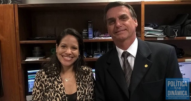 Rubenita é defensora da Família Tradicional e tem apoio do deputado federal Bolsonaro. (Foto; Facebook)