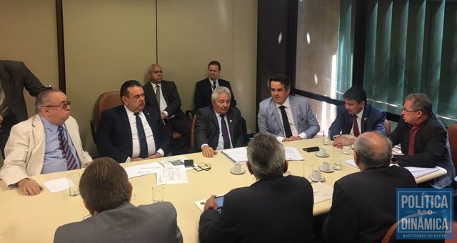Bancada reuniu-se com a presença do governador Wellington Dias para decidir a aplicação das emendas (Foto: ASCOM/Silas Freire)