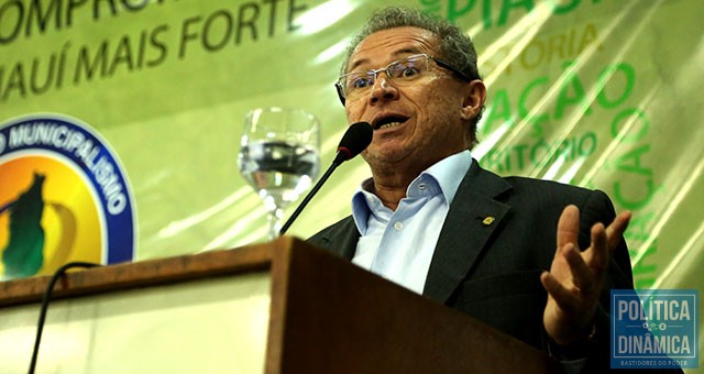 Parlamentar volta a atacar a proposta (Foto: Jailson Soares/PoliticaDinamica.com)