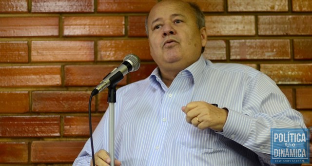 O secretário de Governo Charles da Silveira também doou para campanha (Foto: Jailson Soares/PoliticaDinamica.com)