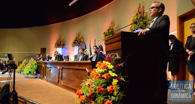 Prefeito lembrou Eduardo Campos ao falar que não se pode "desistir do Brasil" (Foto:Jailson Soares/PoliticaDinamica.com)