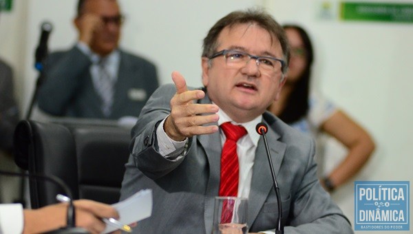 Merlong Solano afirma que servidores não serão prejudicados (Foto:Jailson Soares/PoliticaDinamica.com)