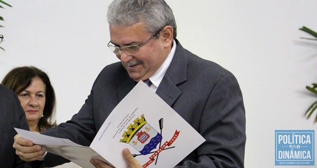 Ele promete olhar atento em cada contrato (Foto: Jailson Soares/PoliticaDinamica.com)