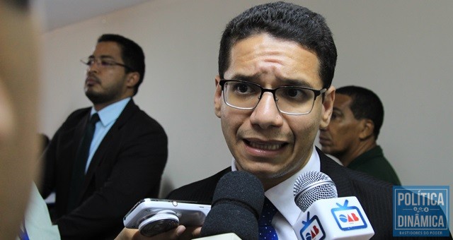 Secretário tenta prevenir tragédias nas cadeias (Jailson Soares/PoliticaDinamica.com)