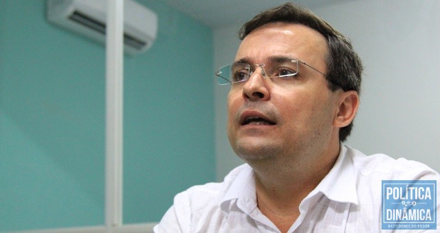 Deputado diz que Assis tem perfil para o cargo (Foto: Jailson Soares/PoliticaDinamica.com)