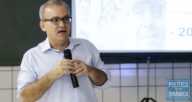 Prefeito Firmino Filho planeja programa de fiscalização da cidade (Foto: ASCOM)